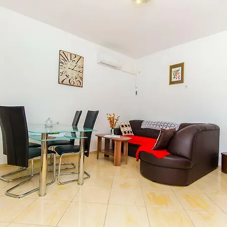 Apartment Apartman Marijana *